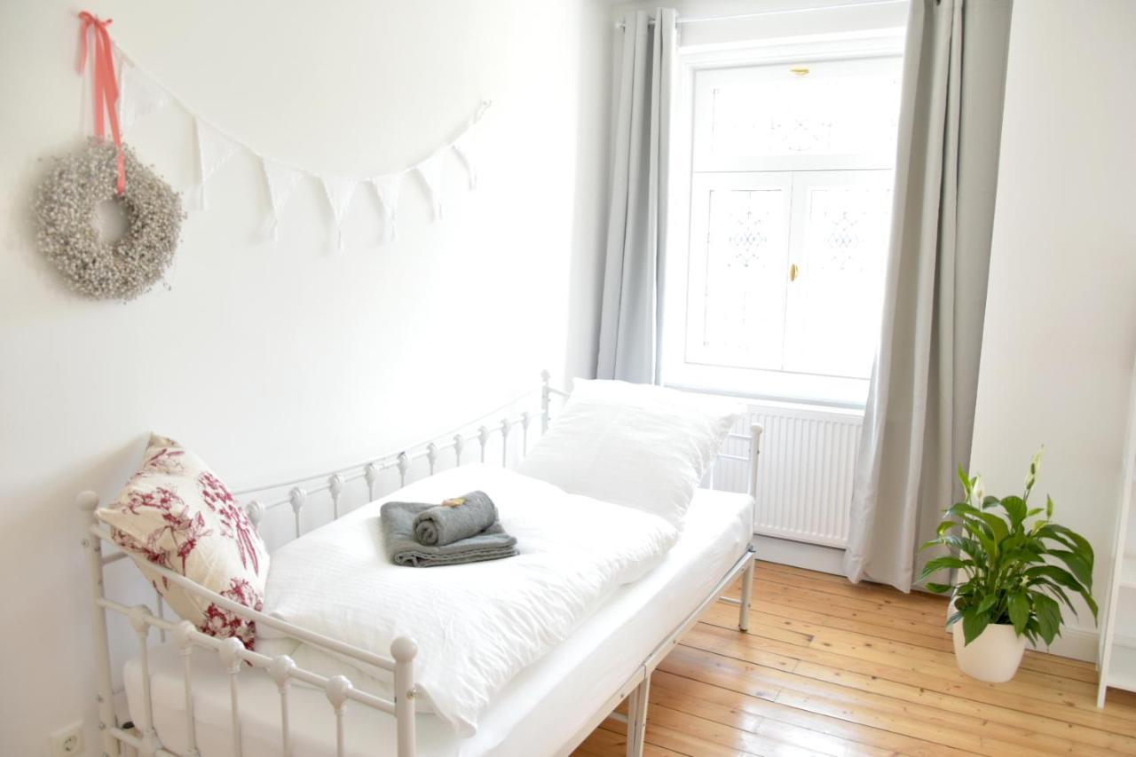 White Midsommar - Stilvolle Wohnung, 3 Schlafzimmer, Wohnzimmer, Kueche Landshut Exterior foto