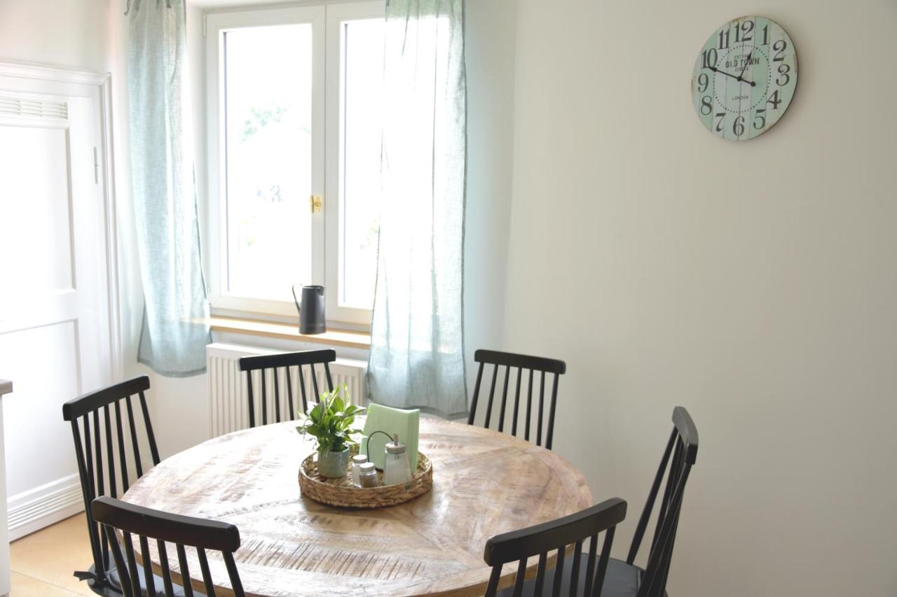 White Midsommar - Stilvolle Wohnung, 3 Schlafzimmer, Wohnzimmer, Kueche Landshut Exterior foto