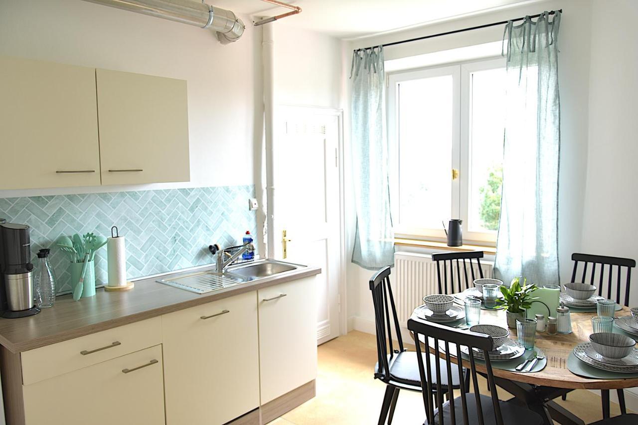 White Midsommar - Stilvolle Wohnung, 3 Schlafzimmer, Wohnzimmer, Kueche Landshut Exterior foto